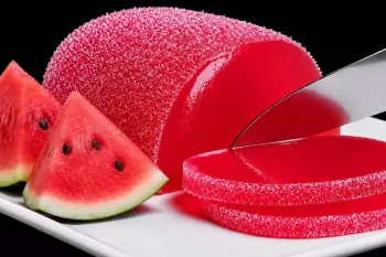 فقط شیر و هندوانه، دسر سرد خوشمزه در ۵ دقیقه بدون ژلاتین !