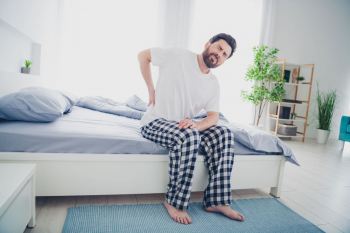 راهنمای خرید بهترین تشک طبی برای دیسک کمر + نکات طلایی که قبل از خرید باید بدانید !
