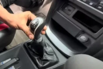 تعمیر لقی دسته دنده پژو / گرفتن لقی دسته دنده