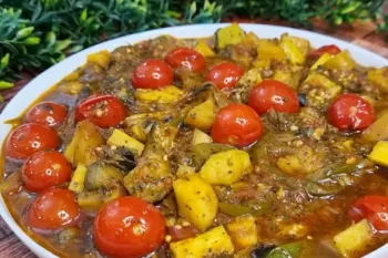 ببین با کدو و بادمجون چی درست کردم که دیگه سراغ گوشت نری