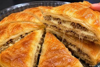 طرز تهیه غذای ترد و پرملات با گوشت چرخ کرده
