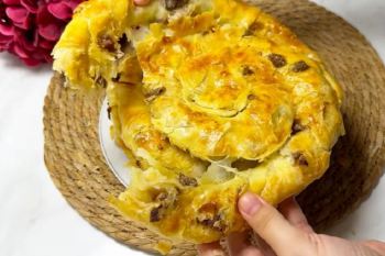 طرز تهیه پیراشکی گوشت خانگی با خمیر نرم و خوشمزه