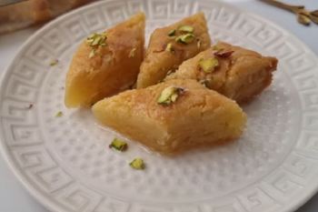 طرز تهیه باقلوا بدون مغز؛ شیرینی شربتی خانگی ساده و خوشمزه