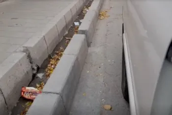اموزش گام به گام پارک ۳۰ سانت کنار جدول / خیلی دقیق پارک کنید