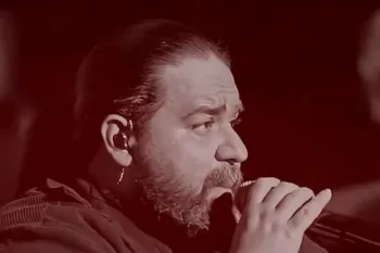 دانلود آهنگ رضا صادقی من عاشقت شدم ببین + متن کامل آهنگ