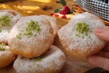 مراحل تهیه نان برساق اصیل ایرانی / روش تهیه نان برساق