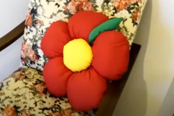 ساخت کوسن به شکل گل / ساده ترین روش ساخت کوسن شکل گل
