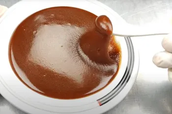 طرز تهیه حلوا شیر خشک عربی / حلوا شیر خشک عربی را به سادگی درست کنید