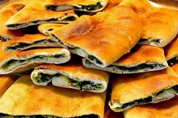 پیده با اسفناج یک نوع نان ترکی!