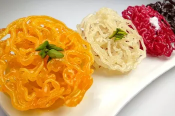 طرز تهیه زولبیا اصل قنادی به سبک تهران بدون جوش ، مخمر، بیکینگ پودر با رنگ های طبیعی !