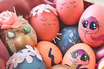 آموزش نقاشی و کالیگرافی روی تخم مرغ های هفت سین!