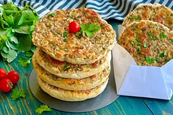غذای بدون گوشت خوشمزه با نان پیتزایی ساده و آسان!