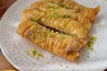 خوشمزه ترین باقلوای ترکی اصل با خمیر خانگی به زبان ساده !