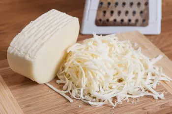 آموزش پنیر پیتزا / طرز تهیه پنیر پیتزای خانگی پنیر پیتزا چطوری درست میشه