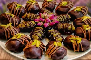 طرز تهیه خرمای لاکچری شکلاتی به سبک شکلات دبی دسر مجلسی خاص برای مهمانی!