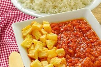 طرز تهیه خورشت سیر گوجه و برنج کته ، غذای راحت لذیذ مناسب بهار و تابستون!