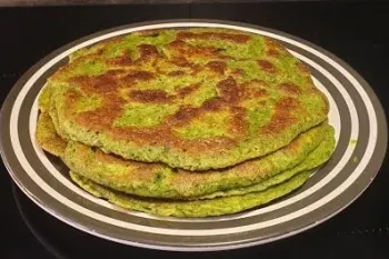 تهیه نان رژیمی با جوپرک و اسفناج آسان و خوشمزه!