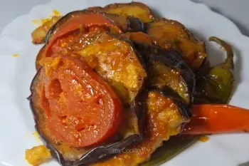 خورش بادمجان، بدون گوشت خوشمزه ترین وعده غذایی شام یا ناهار!