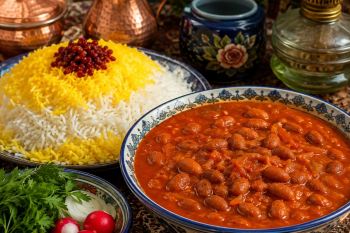 خوراک لوبیا چیتی با برنج؛ یک غذای ساده، فوری و فوق العاده خوشمزه برای ناهار و شام