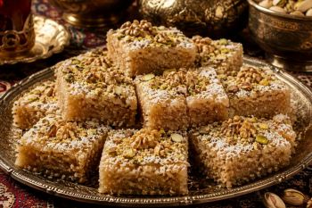 حلوا دهین عراقی؛ حلوای مجلسی و مغزدار که با اولین قاشق عاشقش می شوید!