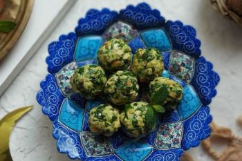 طرز تهیه دویماج قزوینی؛ میان وعده اصیل و خوشمزه با نان خشک، پنیر و گردو