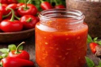 طرز تهیه سس تند و شیرین تایلندی؛ سسی خوش رنگ و خوش طعم برای مرغ، میگو و فینگرفود