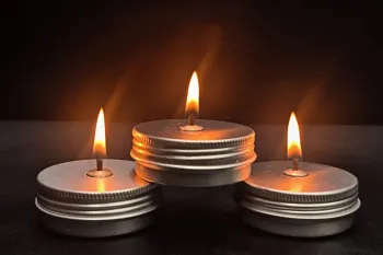 چگونه شمعی برای همیشه بسازیم که ماندگاری نامحدودی داشته باشد و برای همیشه می سوزد!