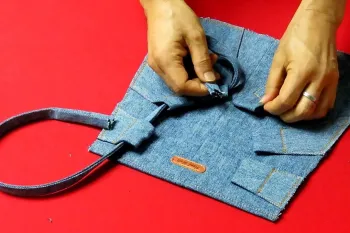 شلوار جین قدیمی را دور نیندازید. می تواند یک کیف لوکس باشد!