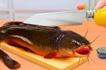 گرفتن و پختن ماهی / طرز تهیه بهترین گربه ماهی سرخ شده کوچک ! (آشپزی خوشمزه کوچک)