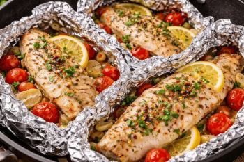 خوراک ماهی در فویل؛ غذایی رستورانی، خوش عطر و آبدار با کمترین روغن!