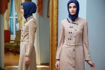 بررسی کامل درآمد فروشگاه پوشاک زنانه در ایران + برآورد سرمایه، اجاره و سود ماهانه (۱۴۰۴)
