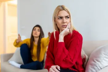 چطور با مادر بد رفتار کنار بیایم؟ نجات رابطه مادر فرزندی!