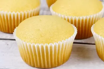 طرز تهیه کاپ کیک وانیلی، بدون تخم مرغ، بدون شیر، بدون کره !