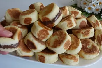 طرز تهیه نان مغزدار خوشمزه برای صبحانه !