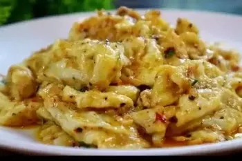 طرز تهیه تخم مرغ با سیر و کره خوشمزه و مقوی !