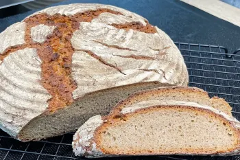 طرز تهیه نان چاودار خالص بدون خمیر ترش !