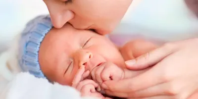چرا باید از بوسیدن
