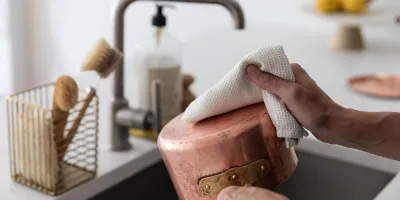 رفع بوی بد ظروف مسی