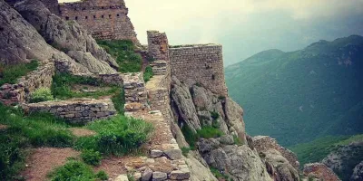 قلعه بابک؛ نماد