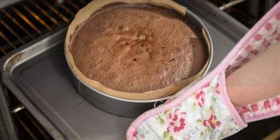 بوی تخم مرغ در کیک