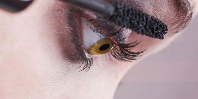 چرا ریمل می زنم