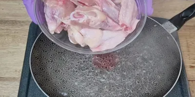 دیگه مرغ را در روغن