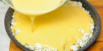 پای تنبل با پنیر که