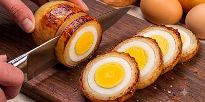 تخم مرغ و پیاز