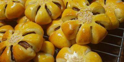نان خرمایی نرم و پف