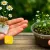 با یه چای کیسه ای بابونه بکار!