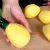 طرز تهیه غذایی خوشمزه با سیب زمینی و بطری پلاستیکی