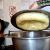 طرز تهیه نان تنوری با قابلمه و درب چدنی در منزل