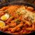 طرز تهیه دوکبوکی غذای خیابانی کره ای با سس تند و شیرین