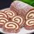 رول شکلاتی خانگی بدون فر؛ یک دسر سریع و مجلسی (با ۲ قاشق پودر کاکائو)